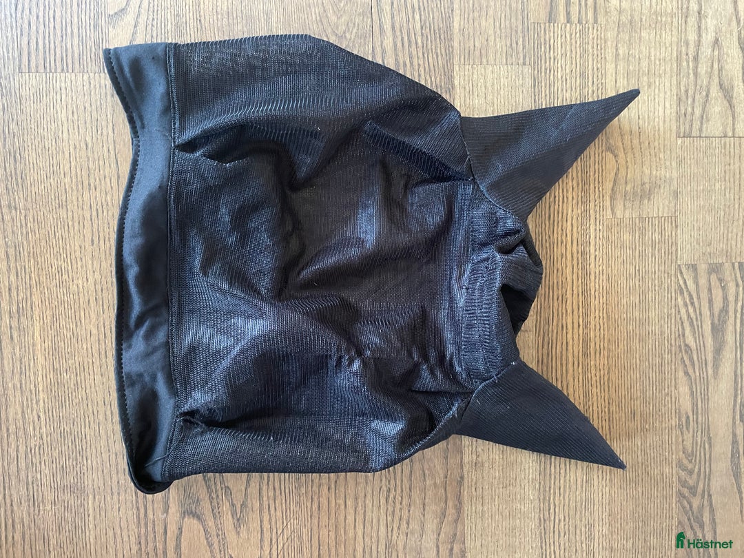 Täcken hästutrustning till salu: Skal- och fleecetäcke i Ytterby - Annons 4