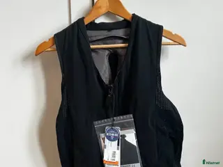 Säkerhetsvästar ryttarutrustning till salu: Freejump säkerhetsväst ST - Annons 2