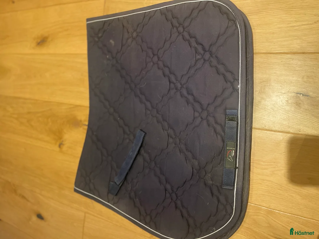 Schabrak & Vojlockar hästutrustning till salu: Olika schabrak tillsalu i Dannike - Annons 8