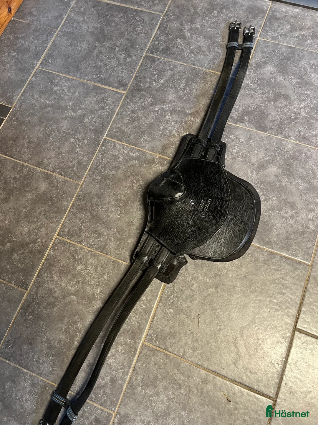 Sadeltillbehör hästutrustning till salu: Stübben hoppgjord 130 cm - Annons 1