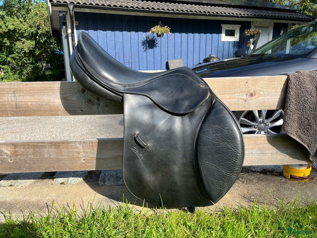 Sadlar hästutrustning till salu: Zaldi Star 16’5 i Värmdö - Annons 1