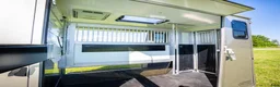 Hästtransporter  fordon & transport till salu: Dickenherr Stuteri med 2 Ramper och sadelkammare - Annons 6