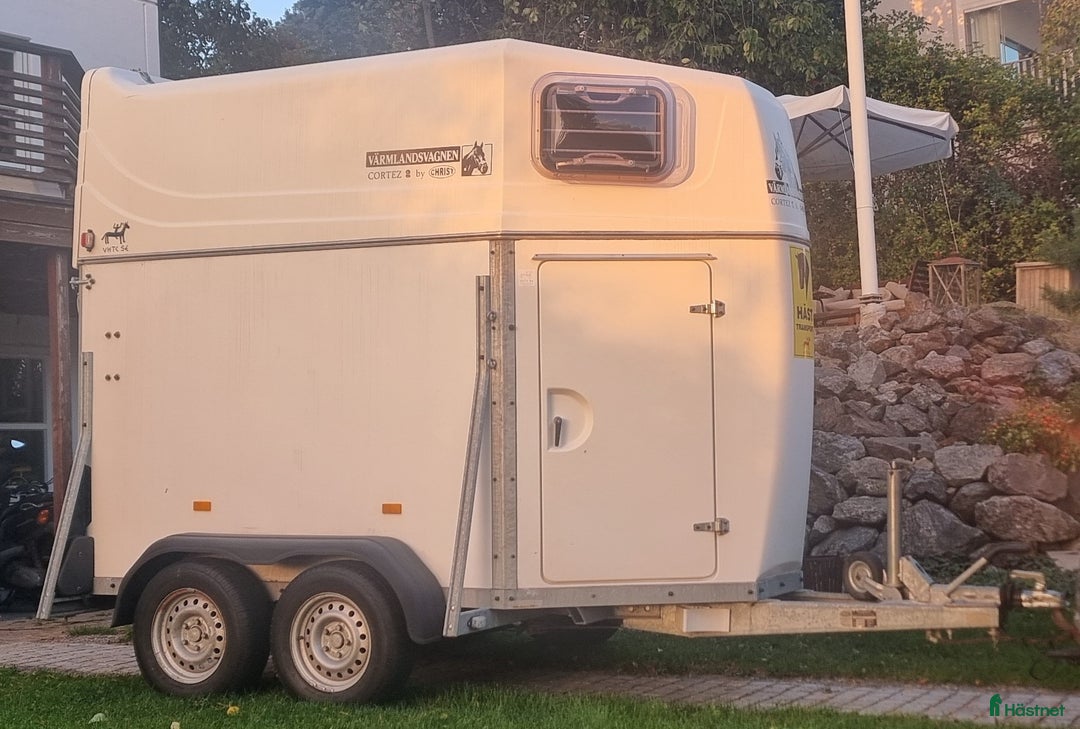 Hästtransporter  fordon & transport till salu: Hästtrailer Christ Tandem Trailer 2012 i Ekerö - Annons 1