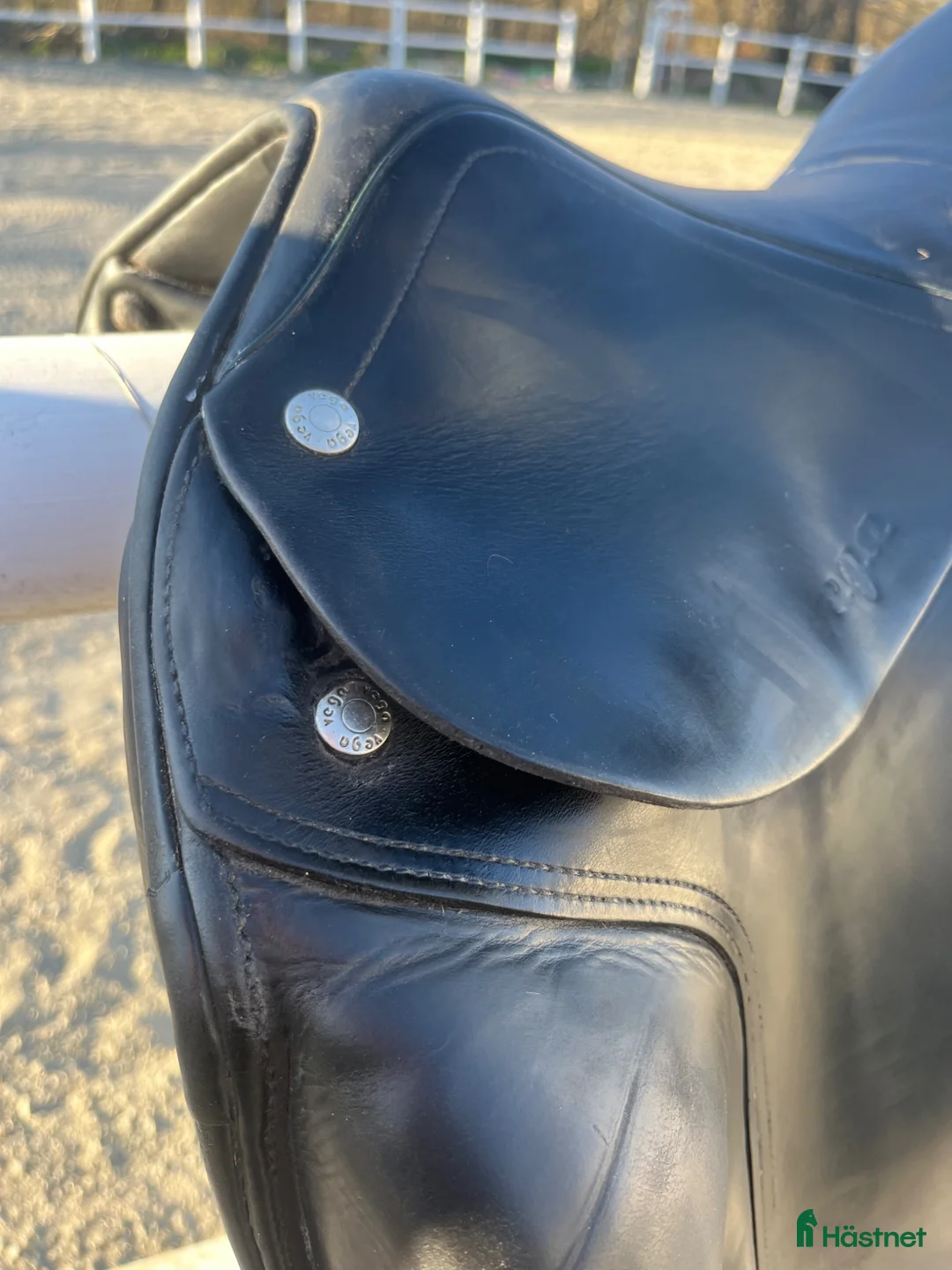 Sadlar hästutrustning till salu: Fin dressyrsadel Vega - Annons 2