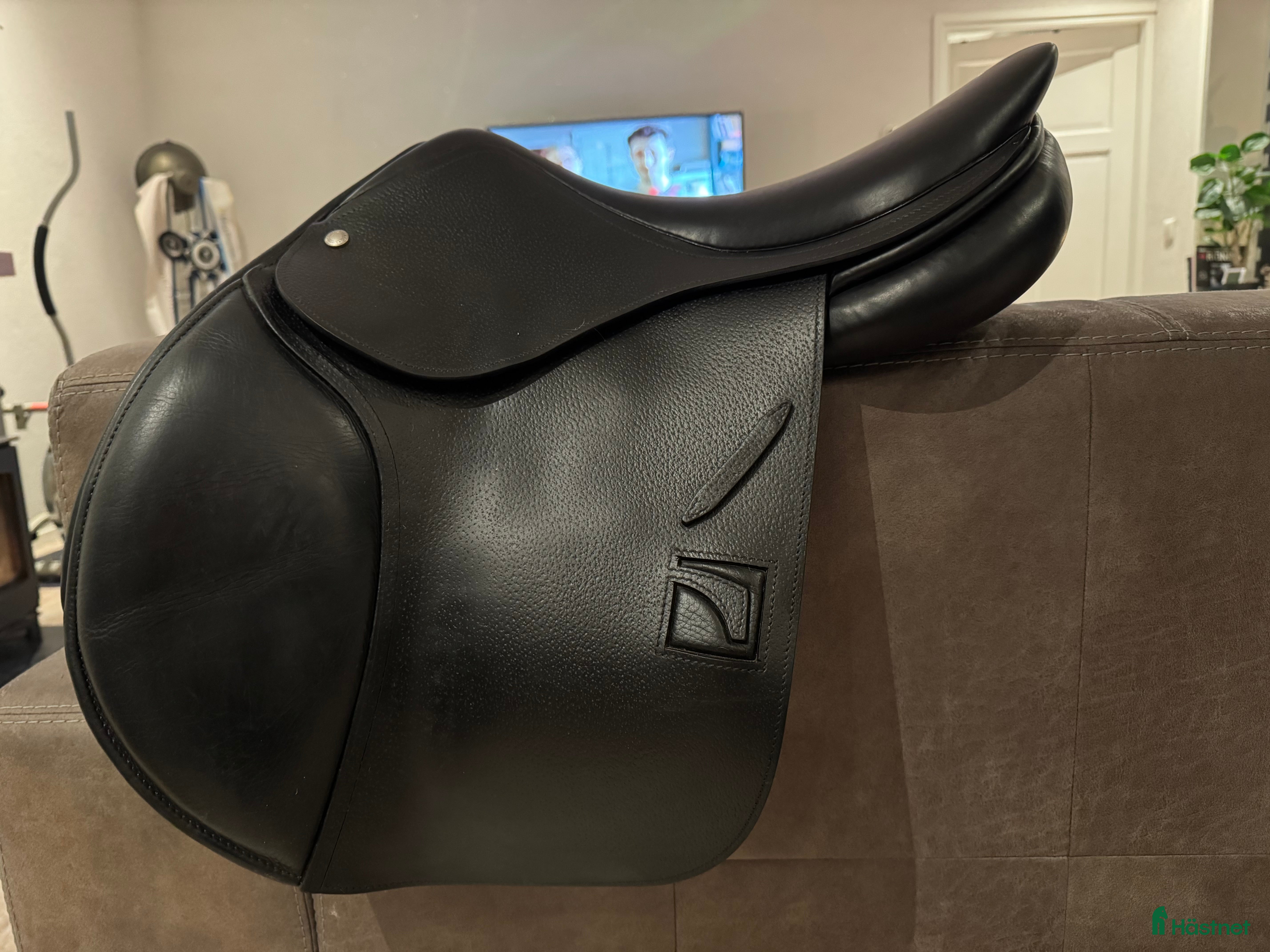 Sadlar hästutrustning Fin Childeric hoppsadel - drömmen för bra sits ! - Annons 2