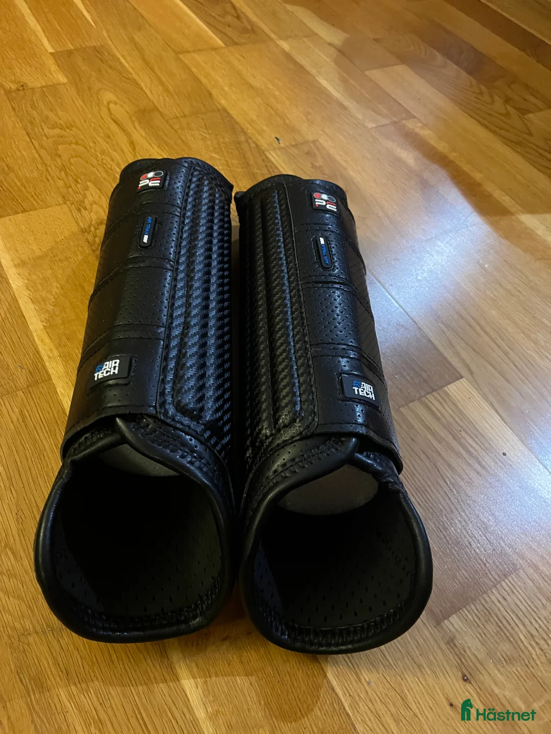 Benskydd hästutrustning till salu: Premier equine terrängskydd stl M - Annons 3