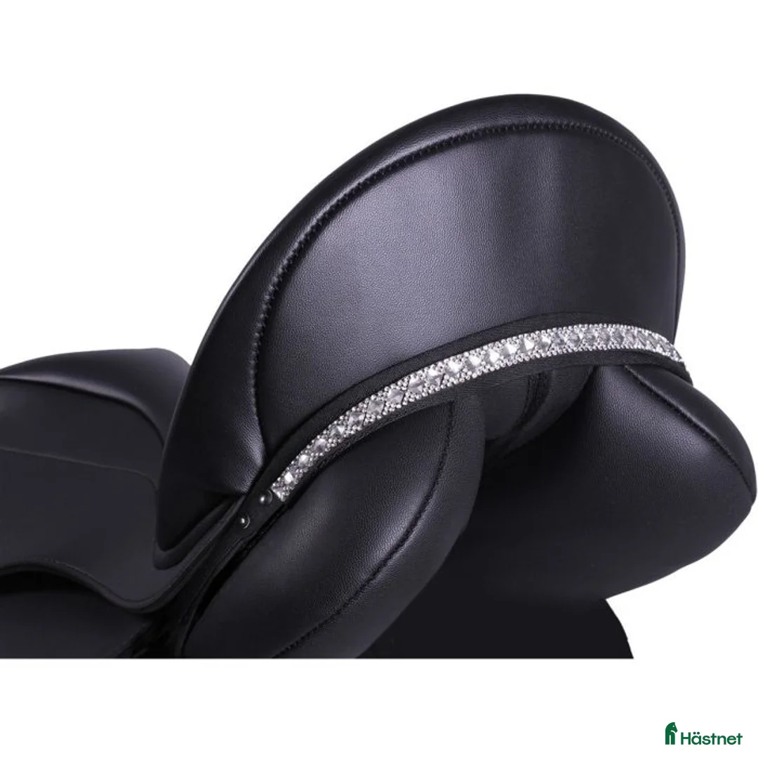 Träns hästutrustning till salu: Schabrak, träns o sadelbling i Kristinehamn - Annons 5