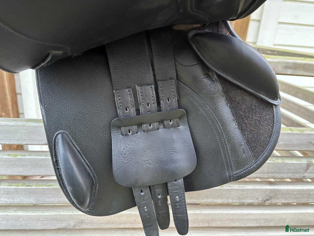 Sadlar hästutrustning till salu: Pessoa Amo 17” 2024 i Kungsbacka - Annons 7