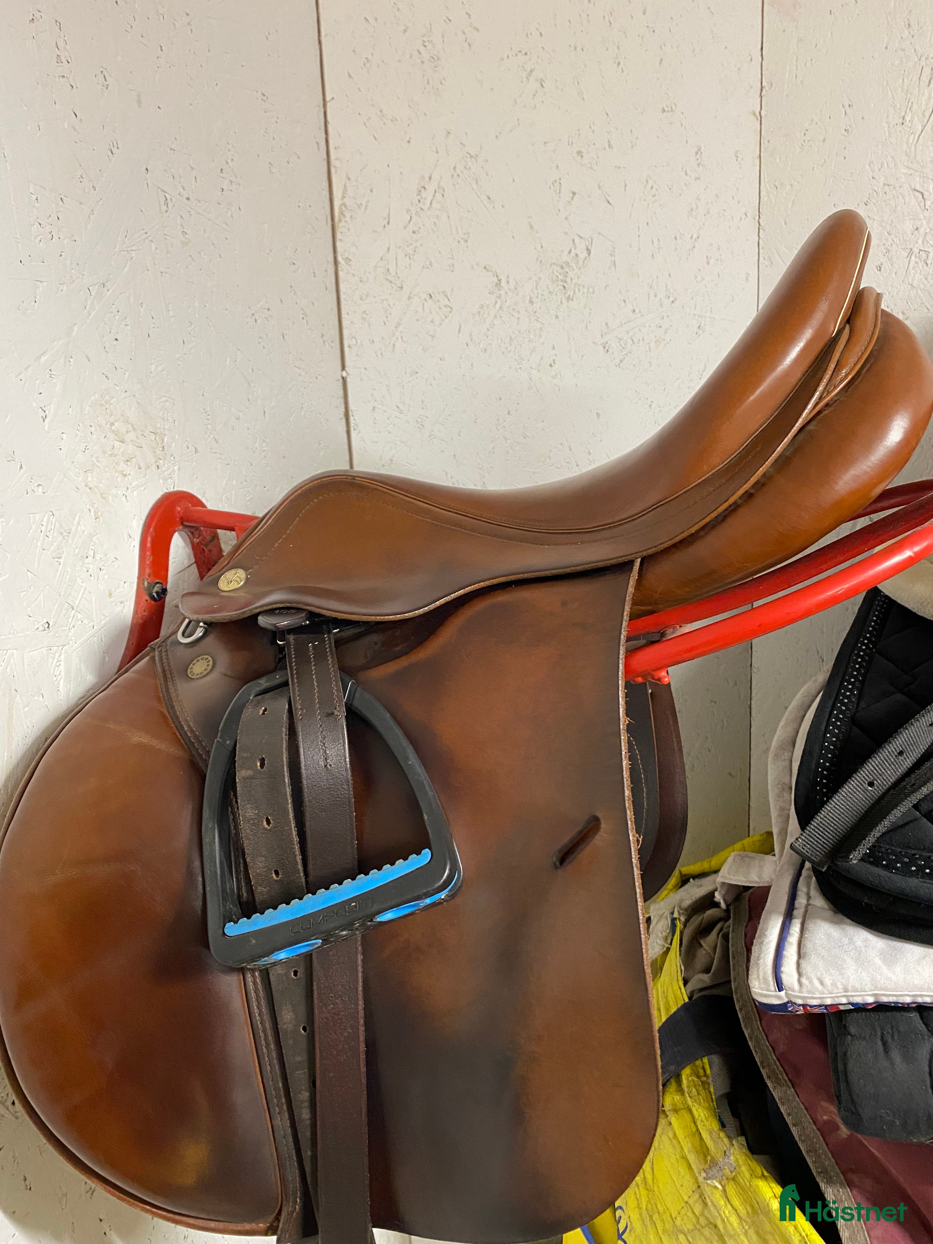 Sadlar hästutrustning till salu: Prestige Golden Star i Mjölby - Annons 5