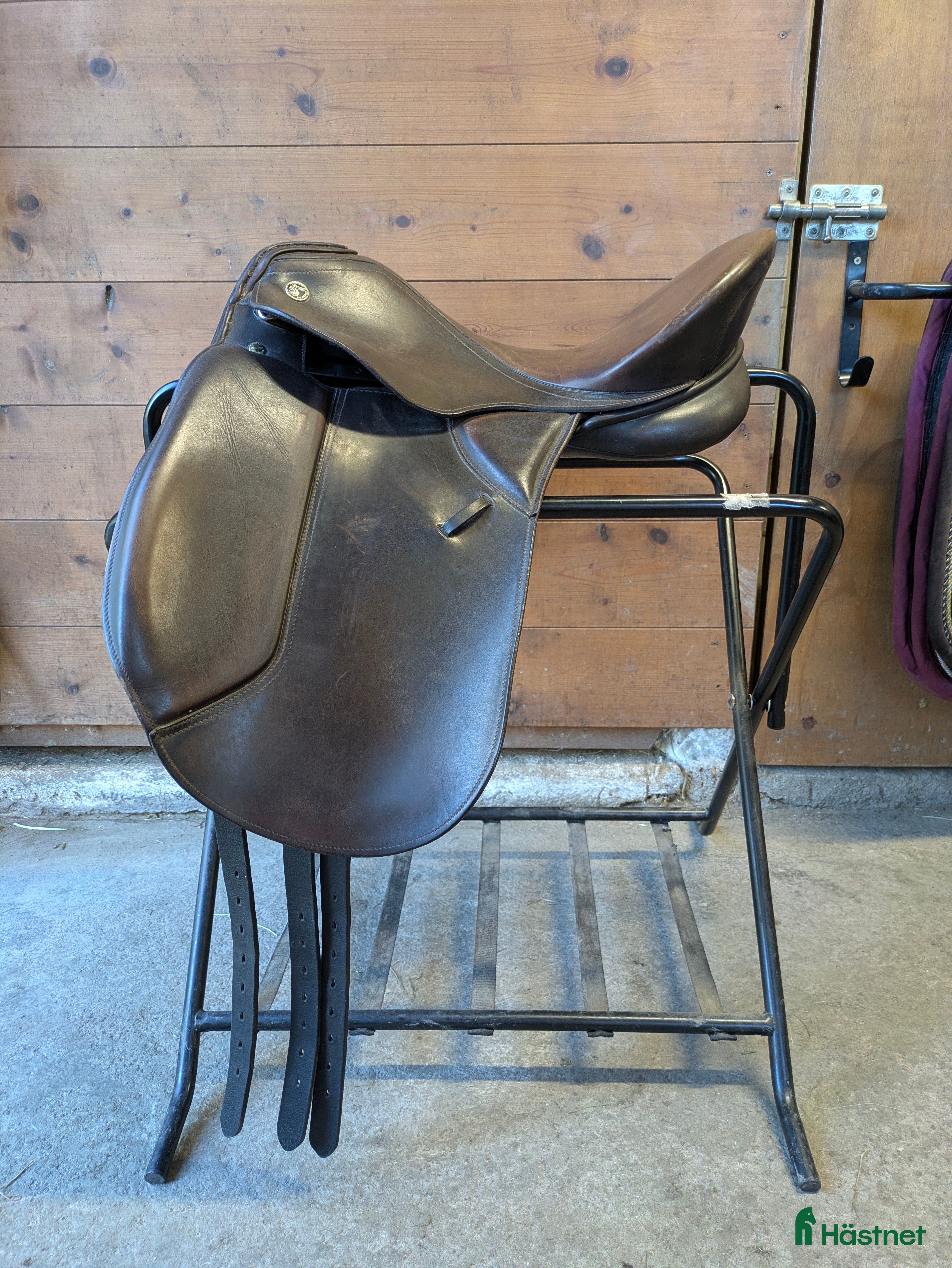 Sadlar hästutrustning Kieffer Champion – klassisk dressyrsadel i Knivsta - Annons 2
