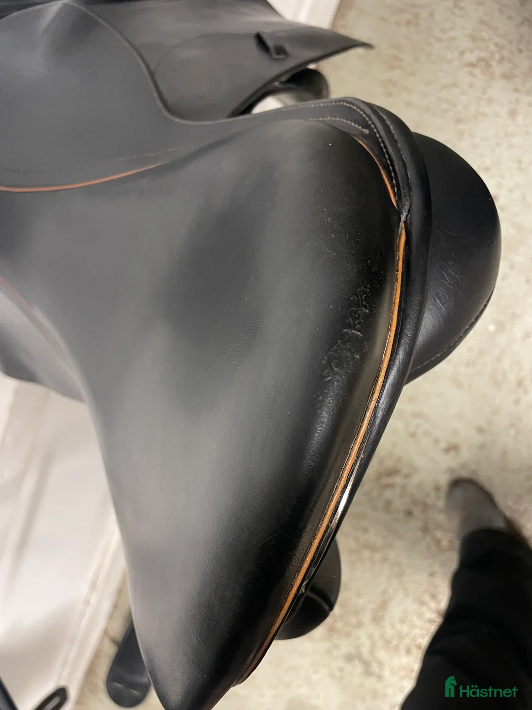Sadlar hästutrustning till salu: Lippo Fazzino Sadel 16,5 tum Svart i Växjö - Annons 9