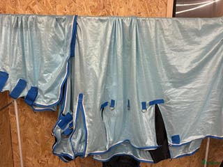 Täcken hästutrustning Stl 125 Flugtäcke med hals i Söderköping - Annons 21