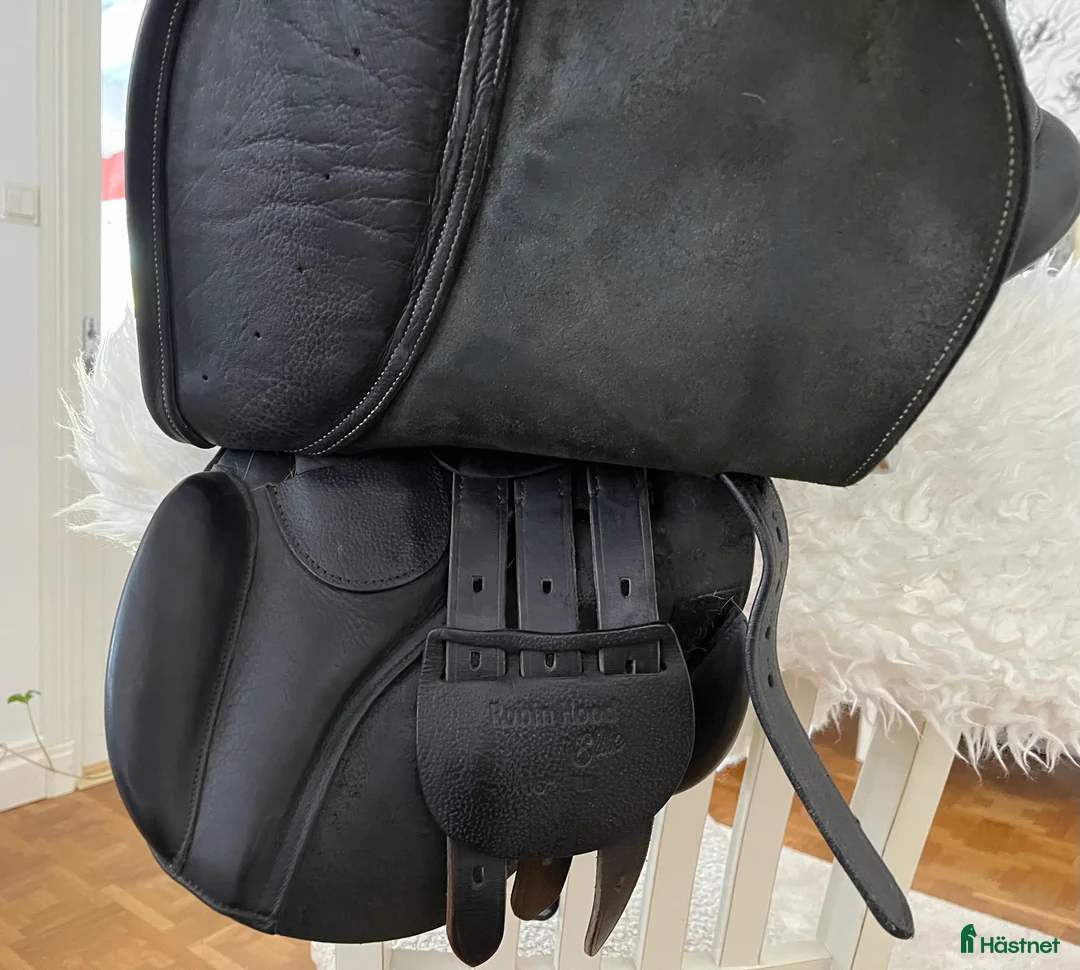 Sadlar hästutrustning till salu: Välvårdad Knigts Robin Hood Elite 16” i Skultuna - Annons 3