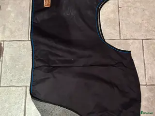 Täcken hästutrustning Två Skrittäcke stl P - Annons 1