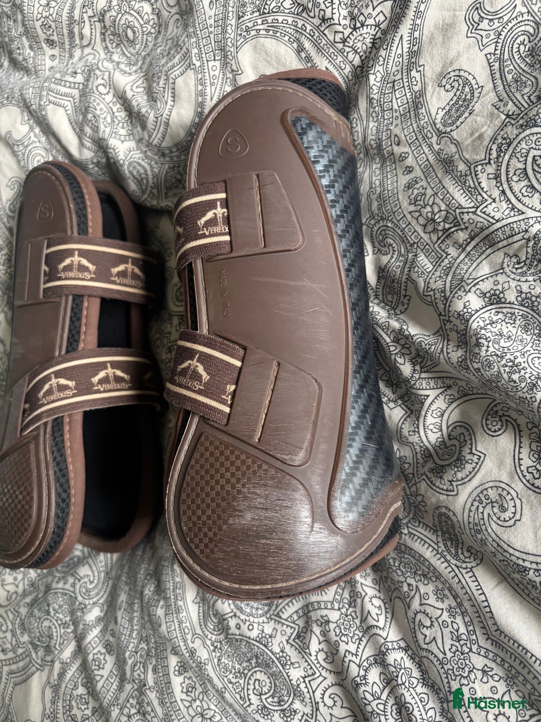 Benskydd hästutrustning till salu: Veredus benskydd i Vinninga - Annons 3