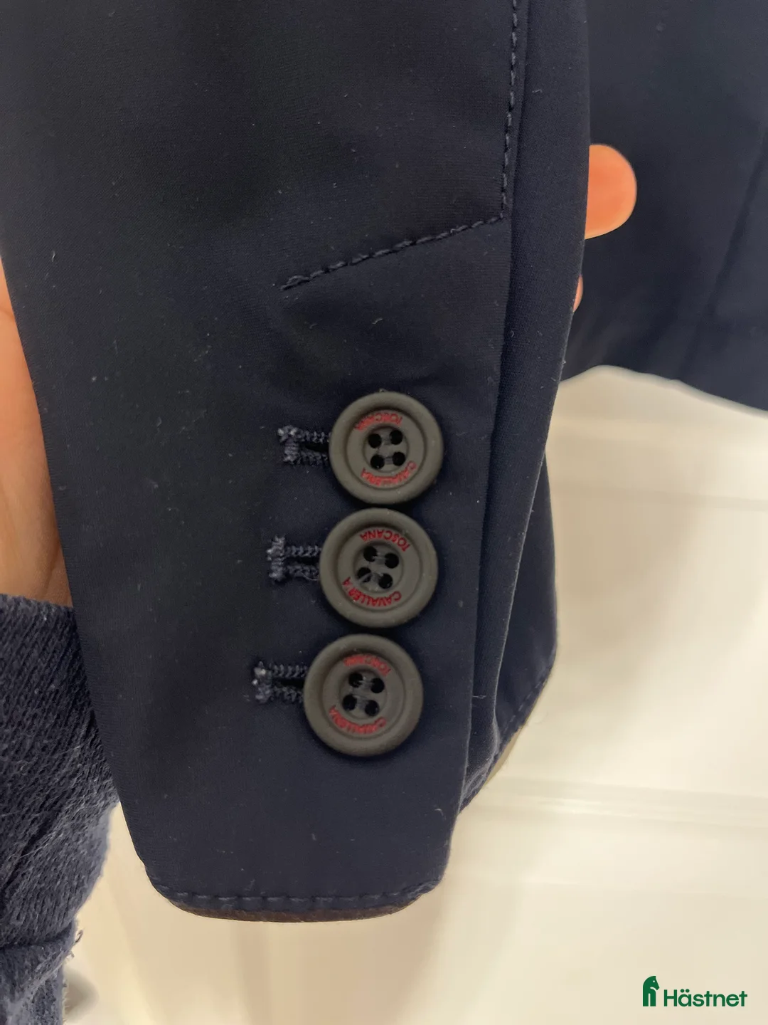 Jackor & Kavajer ryttarutrustning till salu: Cavalleria Toscana kavaj  i Steninge - Annons 3