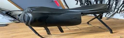 Sadlar hästutrustning till salu: Svart dressyr lippo sadel - Annons 1