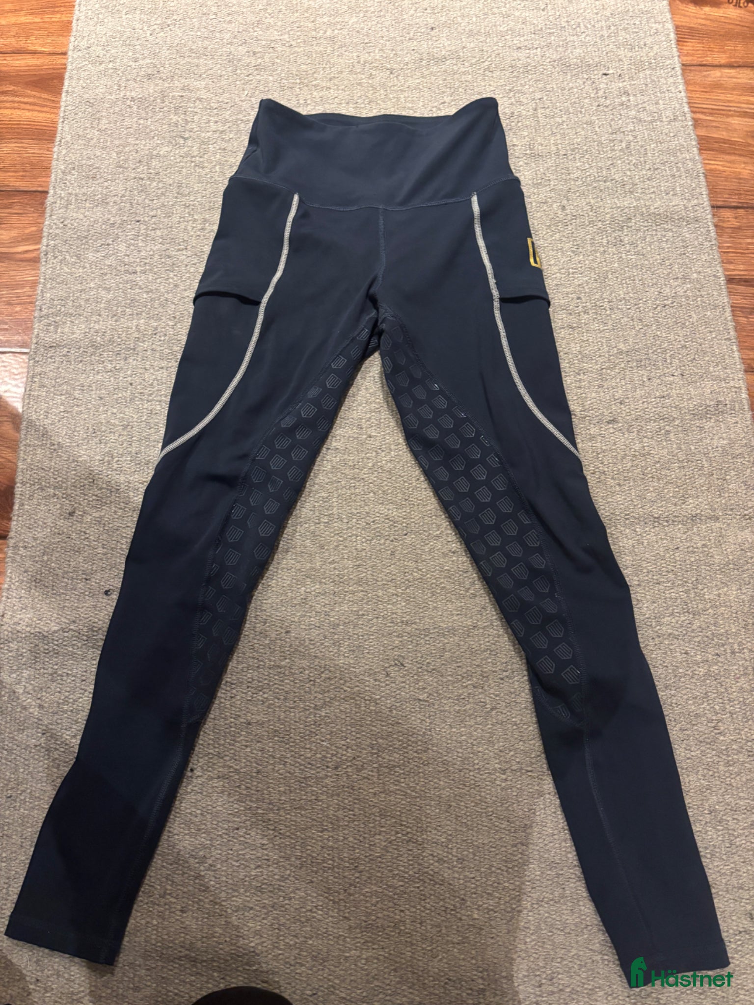 Ridbyxor ryttarutrustning till salu: MAYA DELOREZ ridbyxor - Annons 1