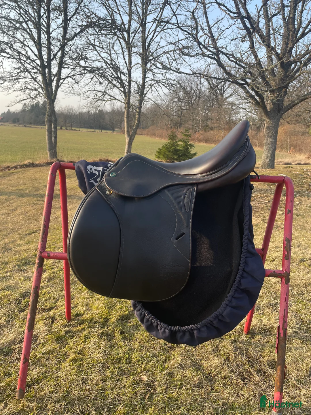 Sadlar hästutrustning till salu: Prestige Versilles New i Linköping - Annons 2