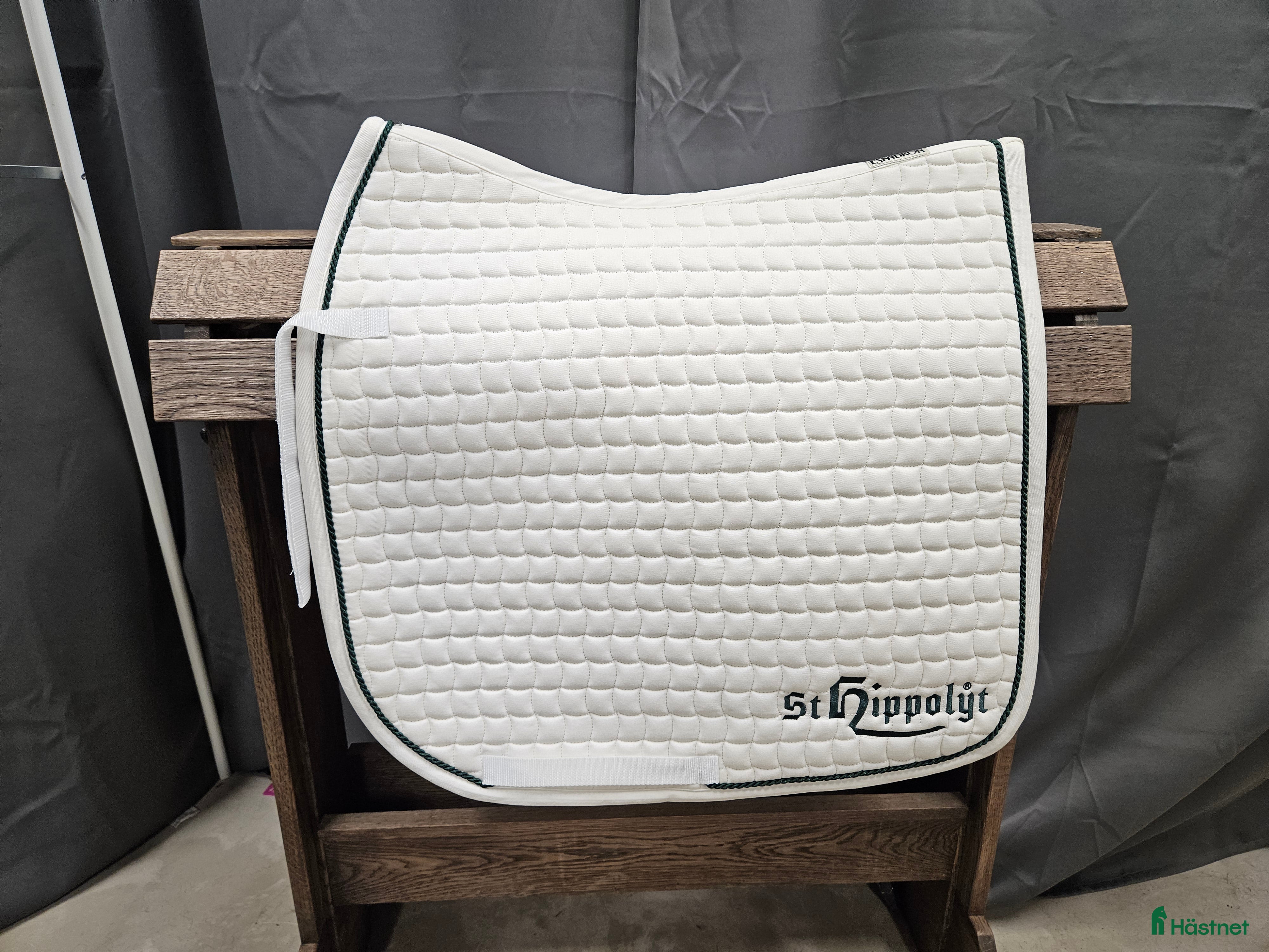 Schabrak & Vojlockar hästutrustning till salu: Schabrak, full, Eskadron/St Hippolyt i Gällivare - Annons 8