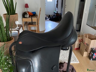 Sadlar hästutrustning till salu: Sparsamt använd fin sadel i Vallentuna - Annons 18