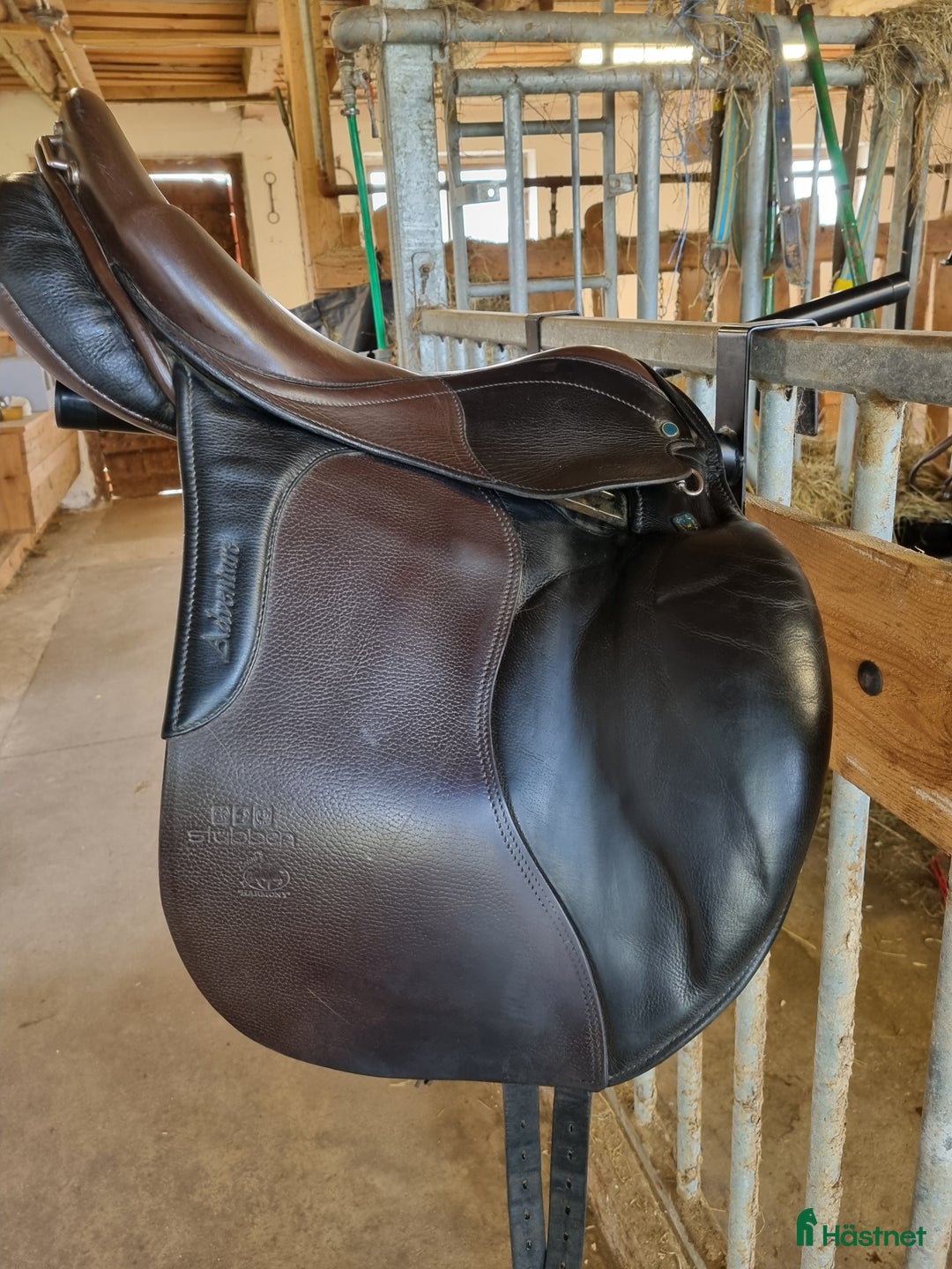 Sadlar hästutrustning till salu: Stubben Bennys Harmoni Adventure i Åsarp - Annons 2