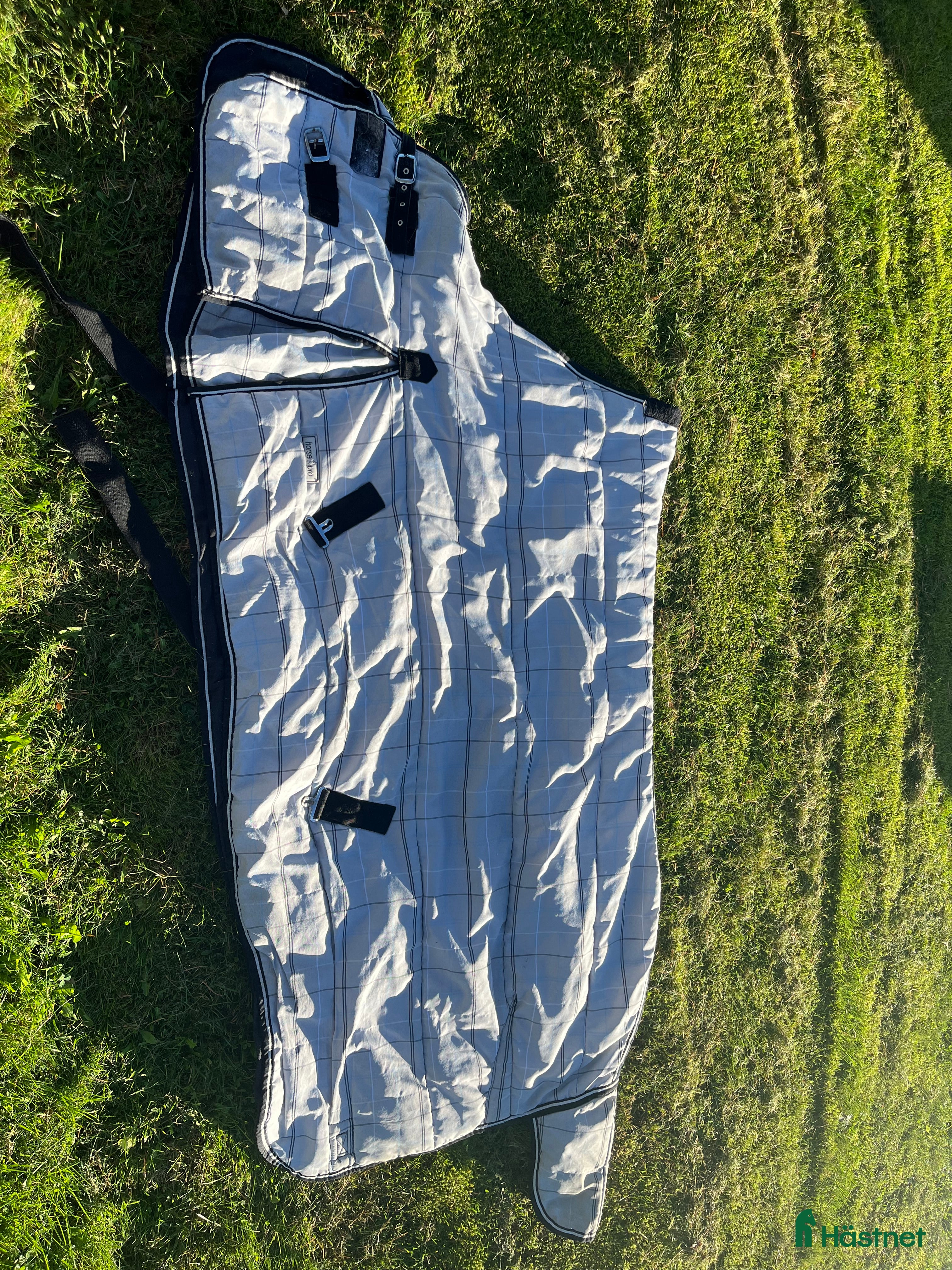 Täcken hästutrustning till salu: Stalltäcke  i Piteå - Annons 12