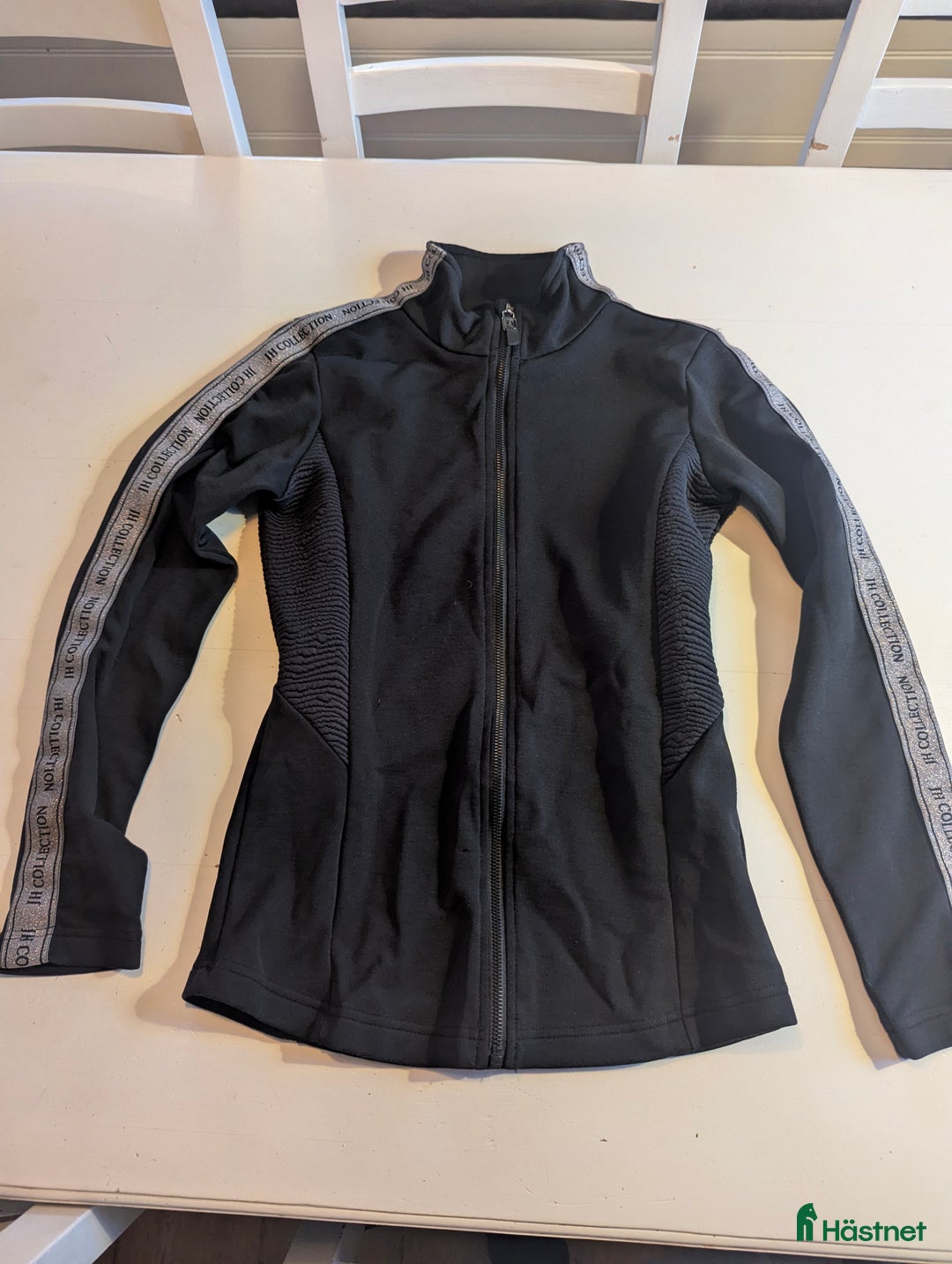 Övrigt Ridkläder ryttarutrustning till salu: Tröja från JH collection  i Tierp - Annons 1