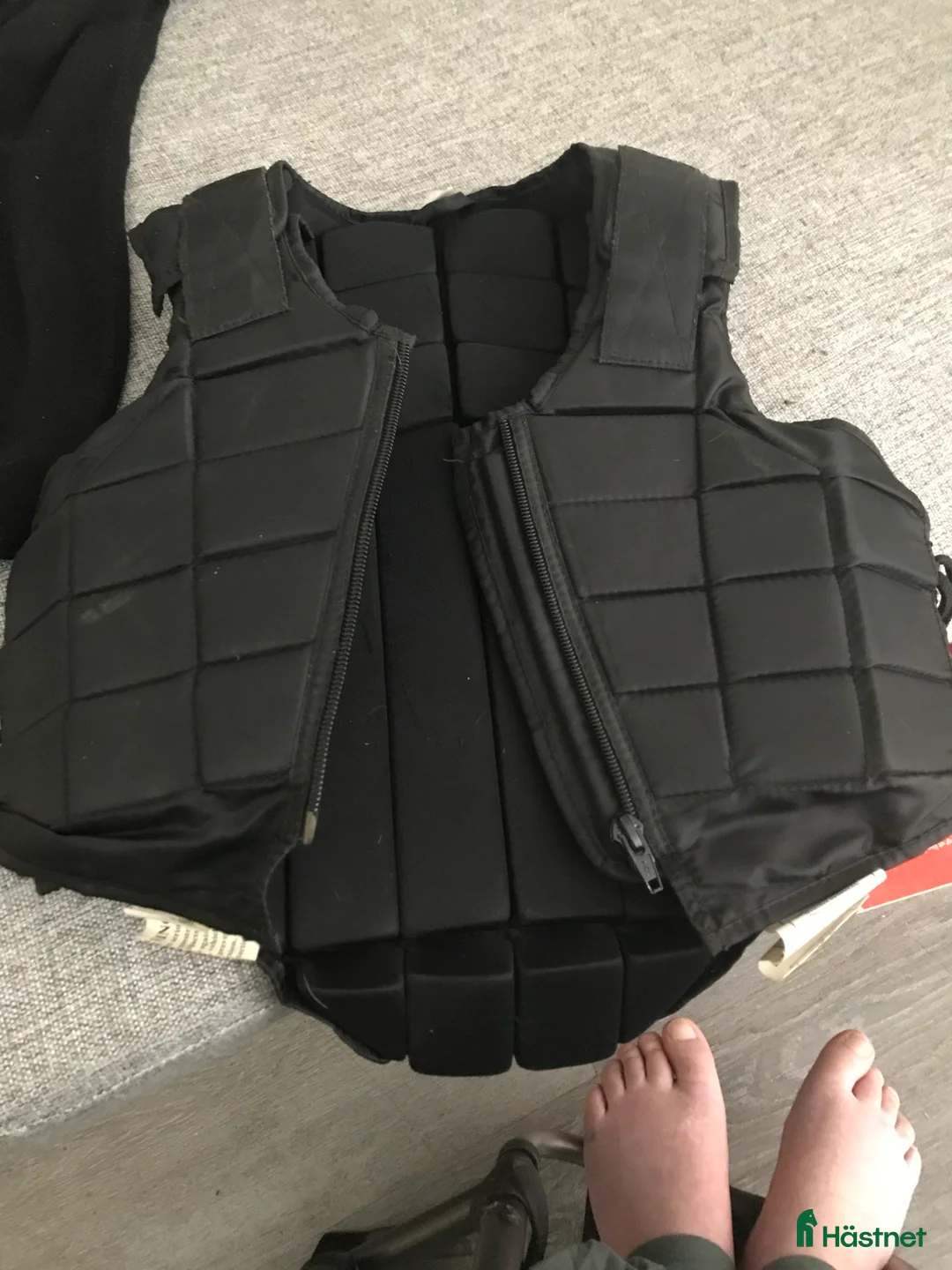 Säkerhetsvästar ryttarutrustning till salu: Säkerhetsväst barn  i Herrljunga - Annons 1