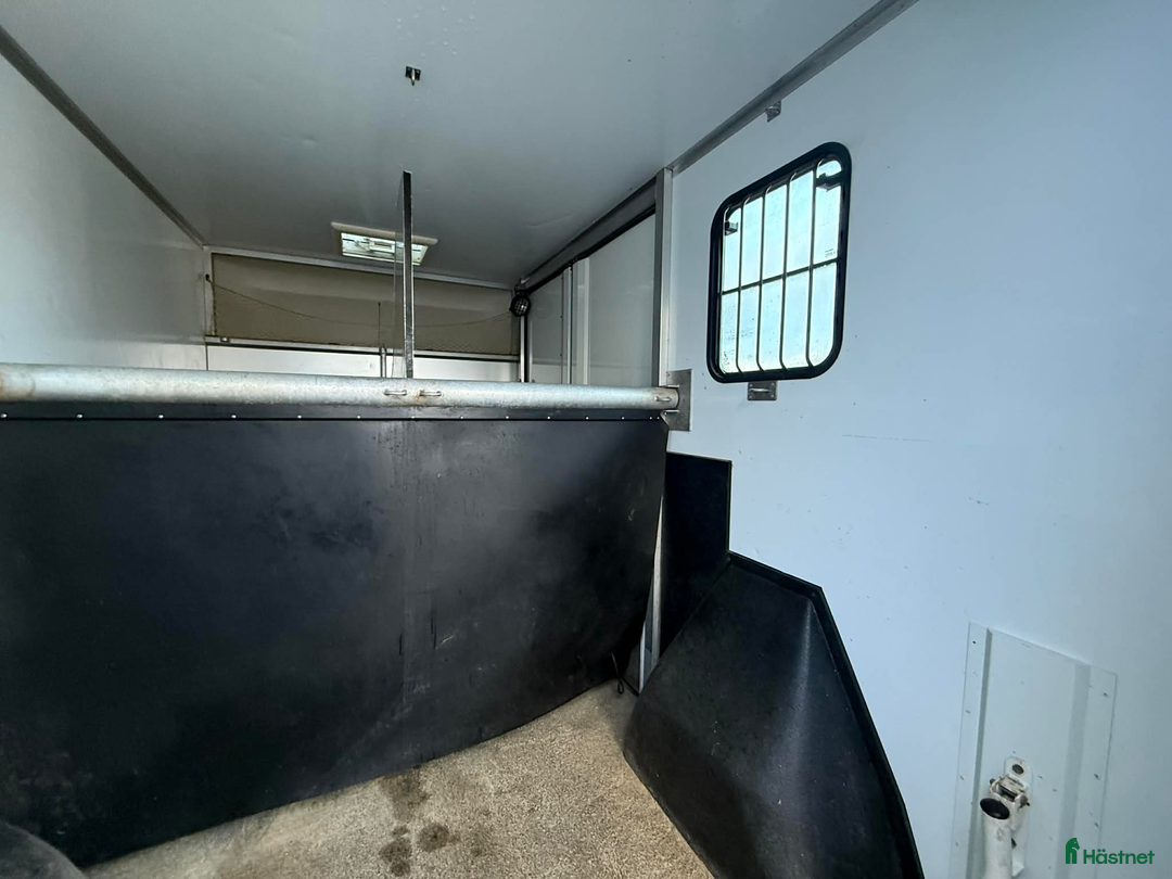 Hästlastbilar  fordon & transport till salu: Theault Firsteo med hög lastvikt!  i Köping - Annons 3