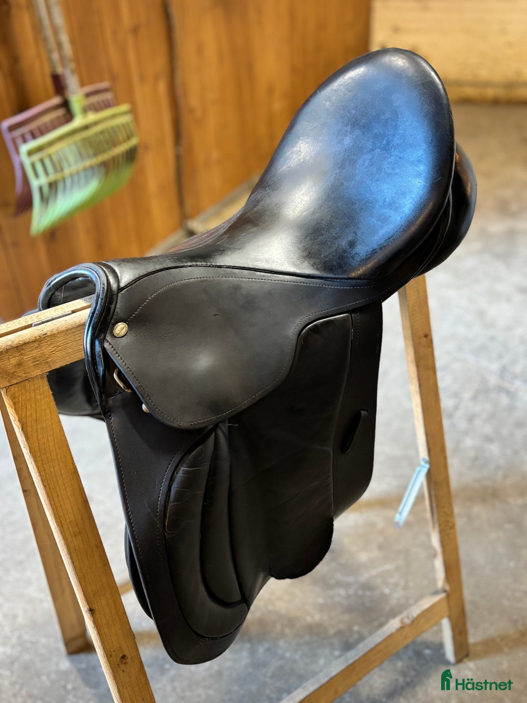 Sadlar hästutrustning till salu: Allround sadel 16,5  i Falkenberg - Annons 2