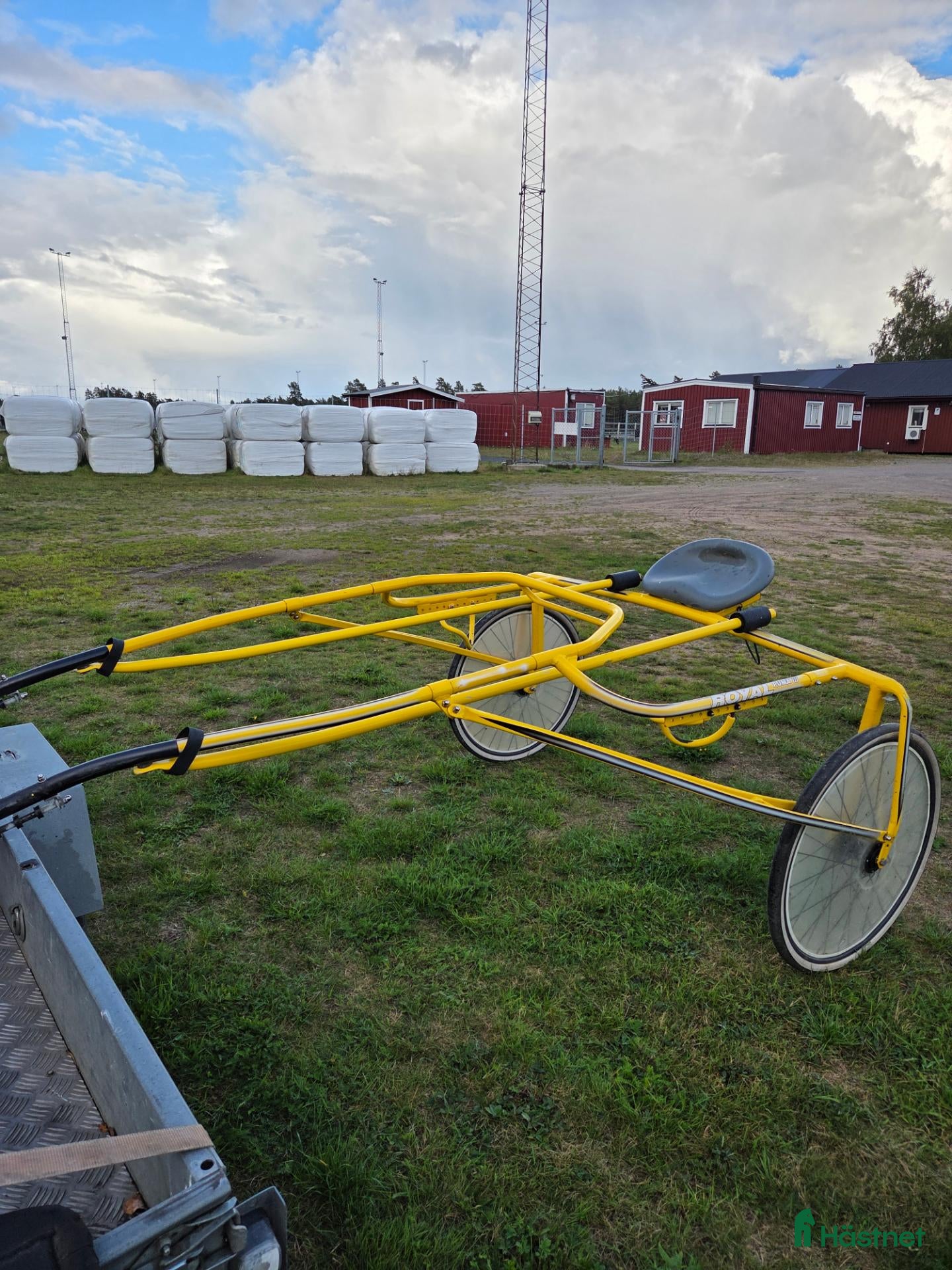 Travsulkys trav till salu: Begagnad men fin sulky! - Annons 5