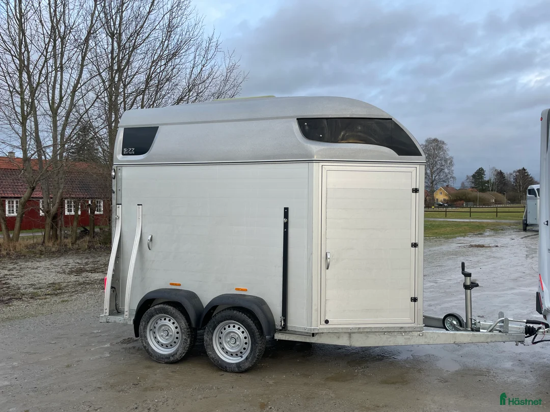 Hästtransporter  fordon & transport till salu: Slitstark och marknadens stabilaste konstruktion. i Flyinge - Annons 6