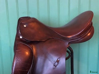 Sadlar hästutrustning till salu: Passier Grand Gilbert dressyrsadel i Falun - Annons 3