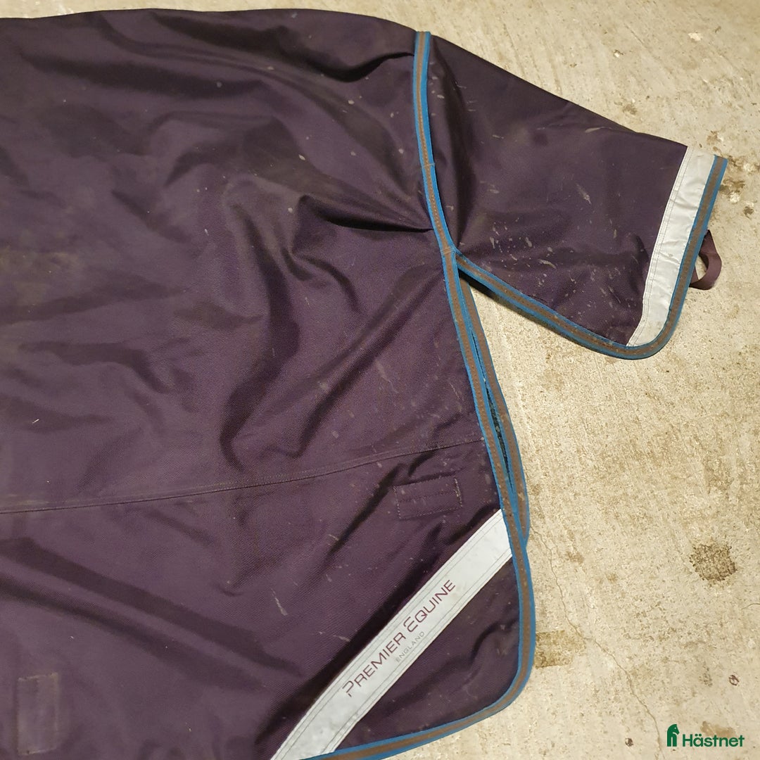 Täcken hästutrustning till salu: Premier Equine Titan 200g strl 6.3/140-145cm  i Tranås - Annons 9