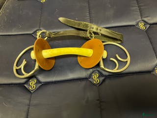 Bett hästutrustning Kimblehook bett i gummi i Hindås - Annons 1