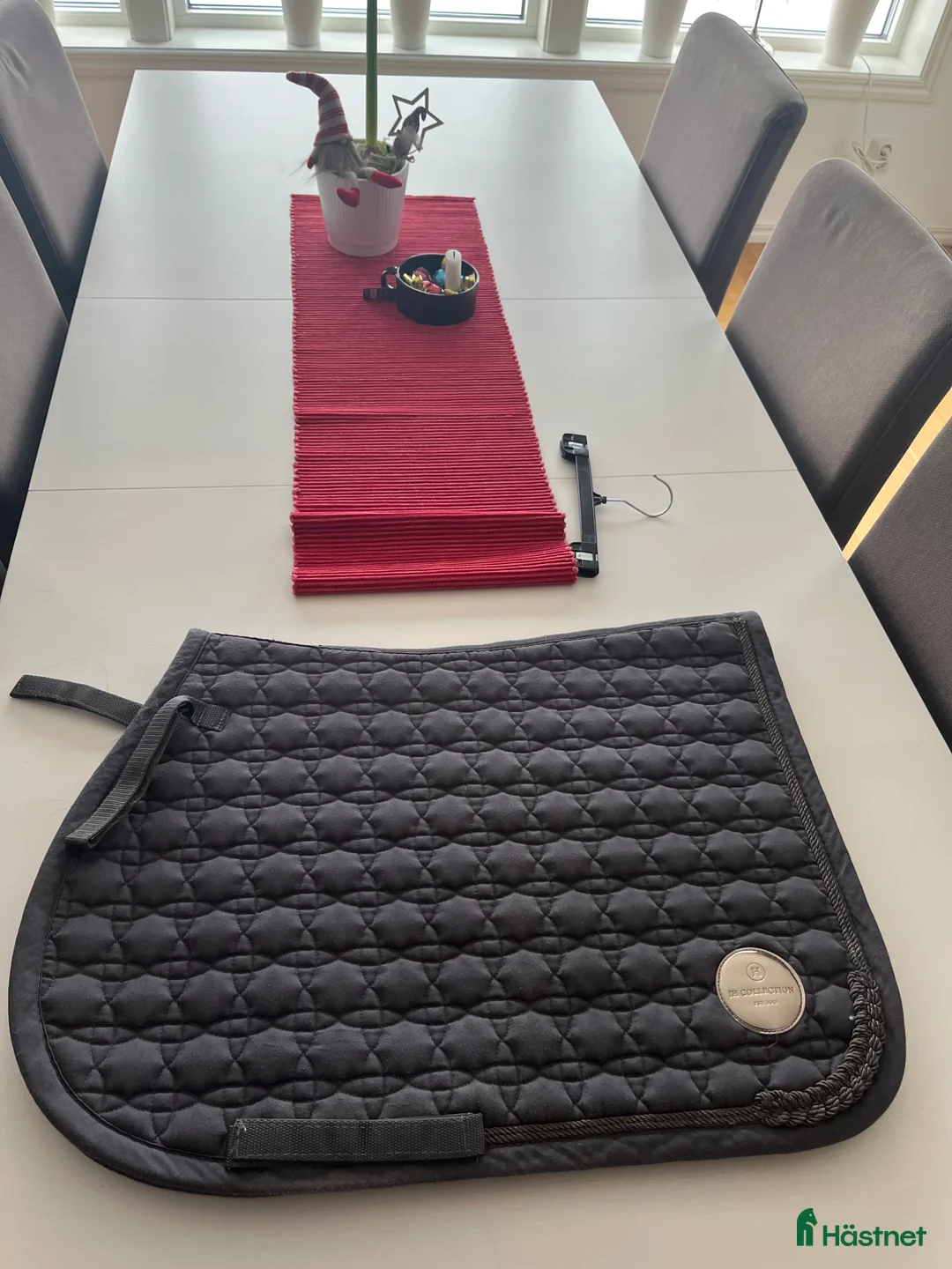 Schabrak & Vojlockar hästutrustning till salu: Fina schabrak - Annons 2