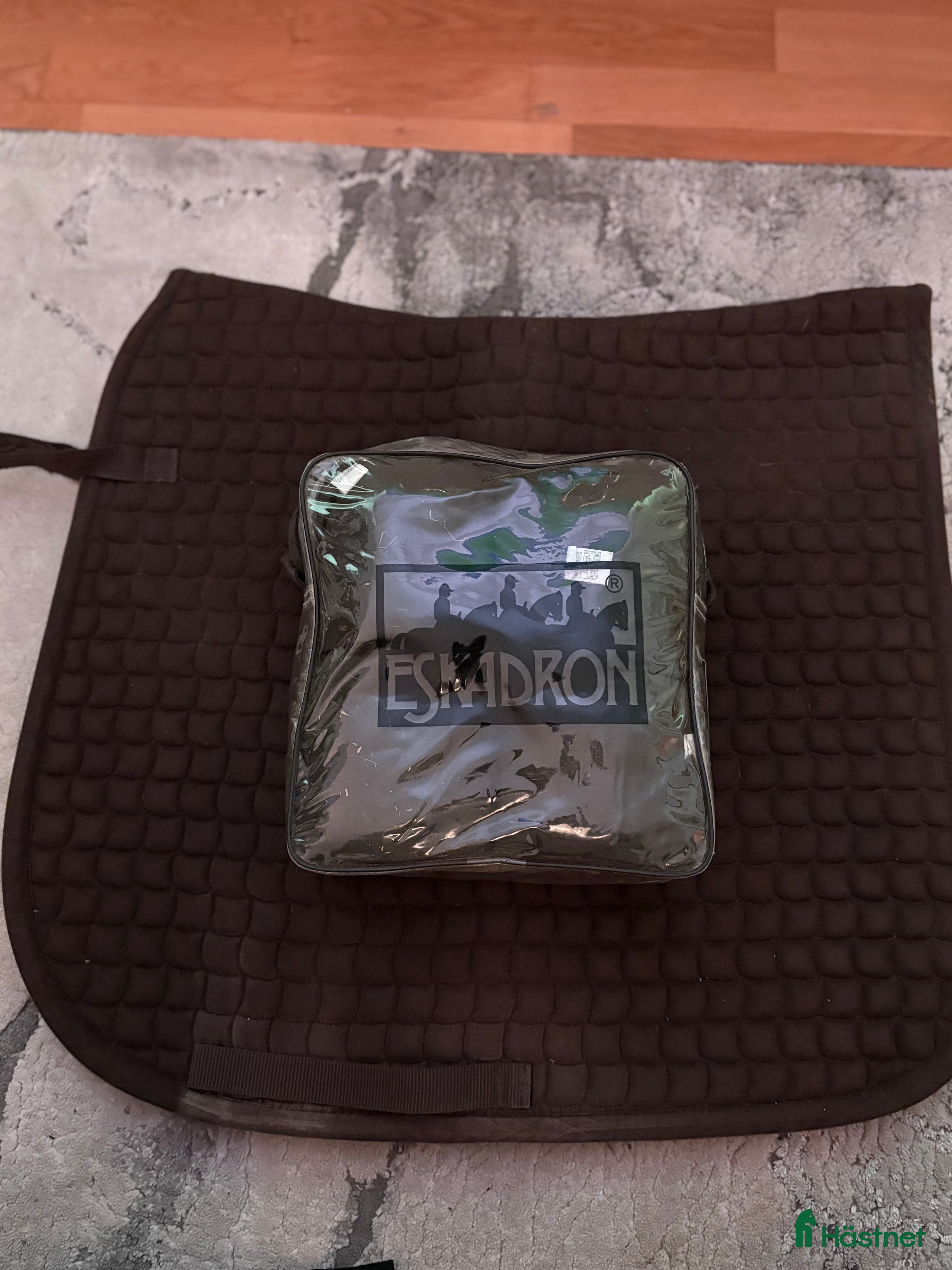 Schabrak & Vojlockar hästutrustning Set från Eskadron säljes  - Annons 3