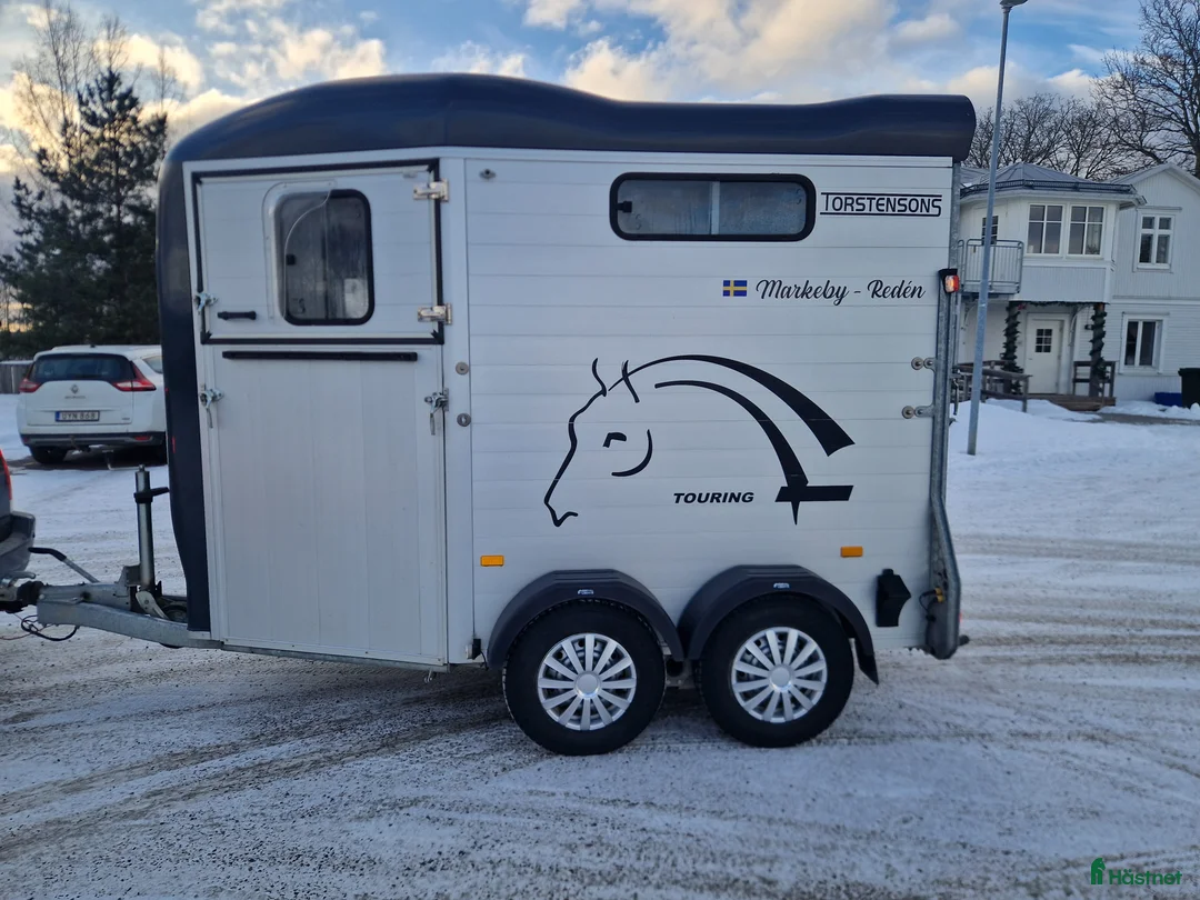 Hästtransporter  fordon & transport till salu: Premium släp 2023 cheval country front urlastning - Annons 4