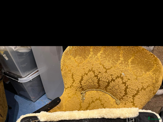 Sadeltillbehör hästutrustning till salu: Fårskinnsgjord i Skillingaryd - Annons 1