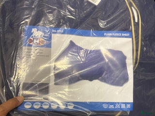 Täcken hästutrustning till salu: Jerseytäcke stl 125, nytt i Kungälv - Annons 1