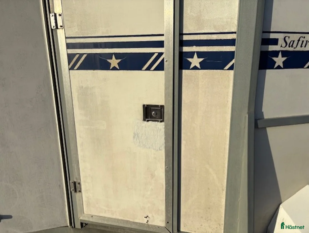 Hästtransporter  fordon & transport till salu: Star Trailer Safir - Hästtransport i Storvreta - Annons 3