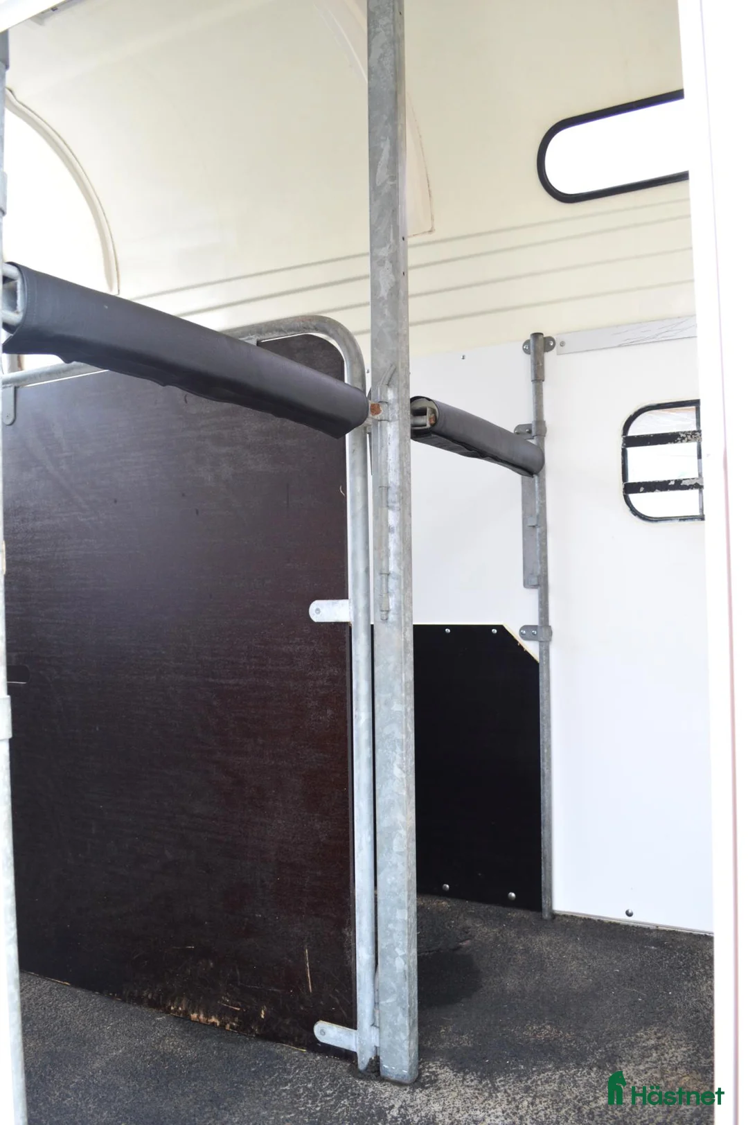 Hästtransporter  fordon & transport till salu: Boj Bravo SEH15 2011 Totalvikt 1800kg - Annons 9