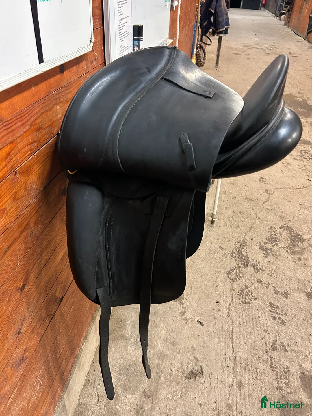 Sadlar hästutrustning till salu: Sadel i Vällingby - Annons 2