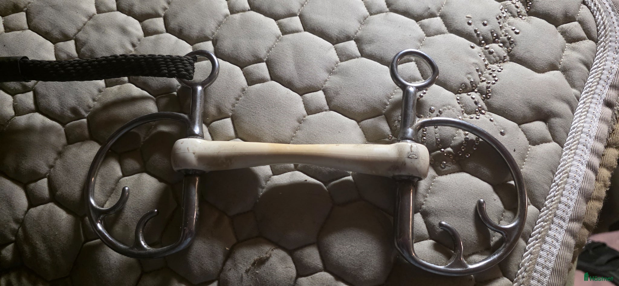 Bett hästutrustning Flippanbett , rakt gummibett - Annons 1