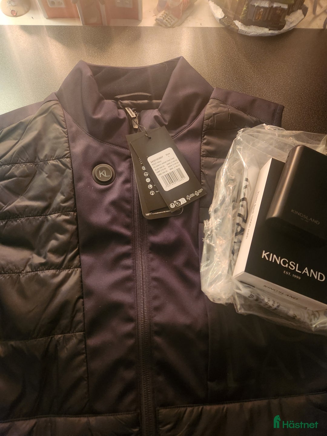 Övrigt Ridkläder ryttarutrustning till salu: Värmeväst i Götene - Annons 3