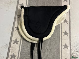 Schabrak & Vojlockar hästutrustning till salu: Barbackapad Fairfield i Gråbo - Annons 5