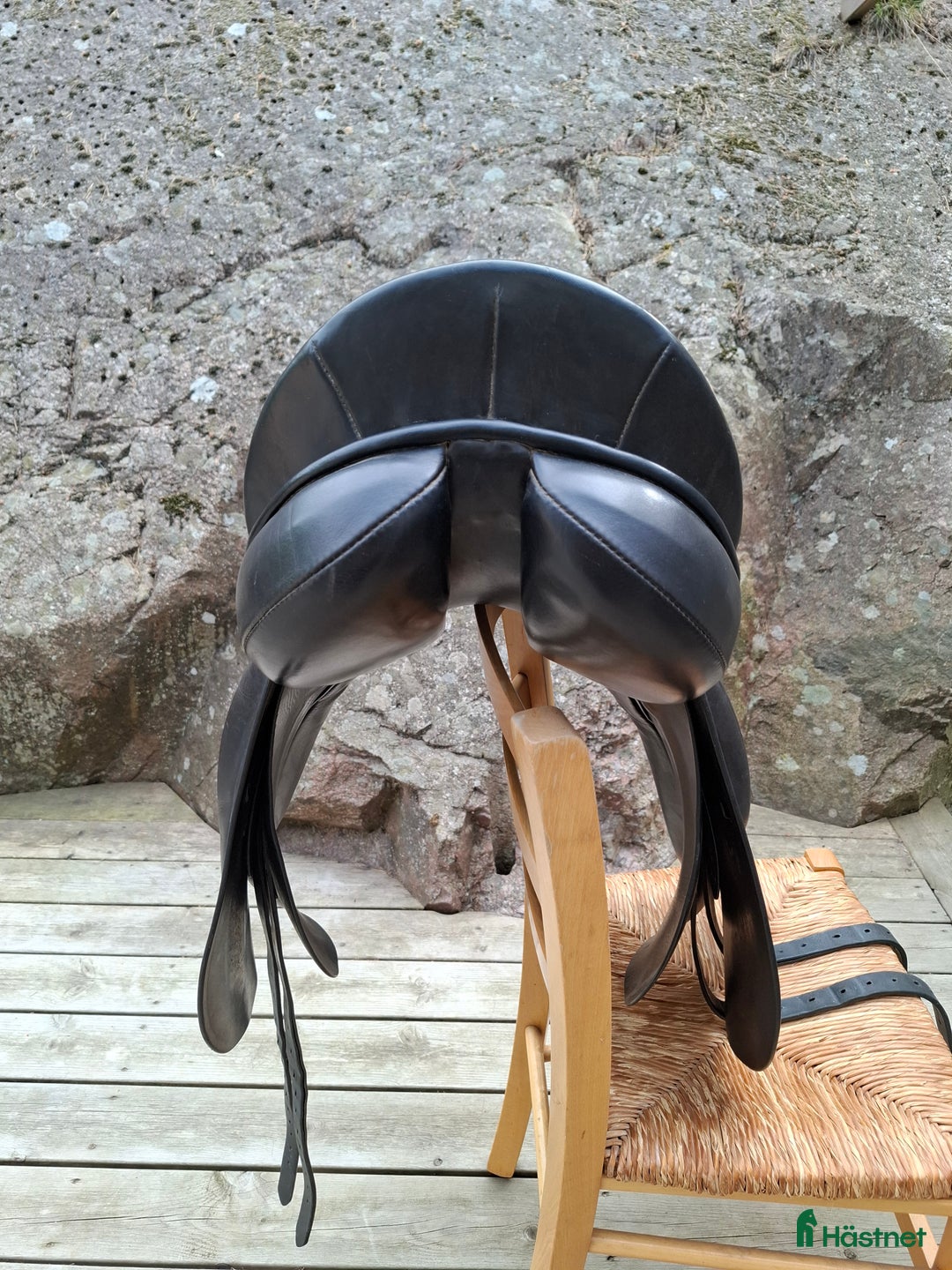 Sadlar hästutrustning till salu: Dressyrsadel 17"  i Sollentuna - Annons 3