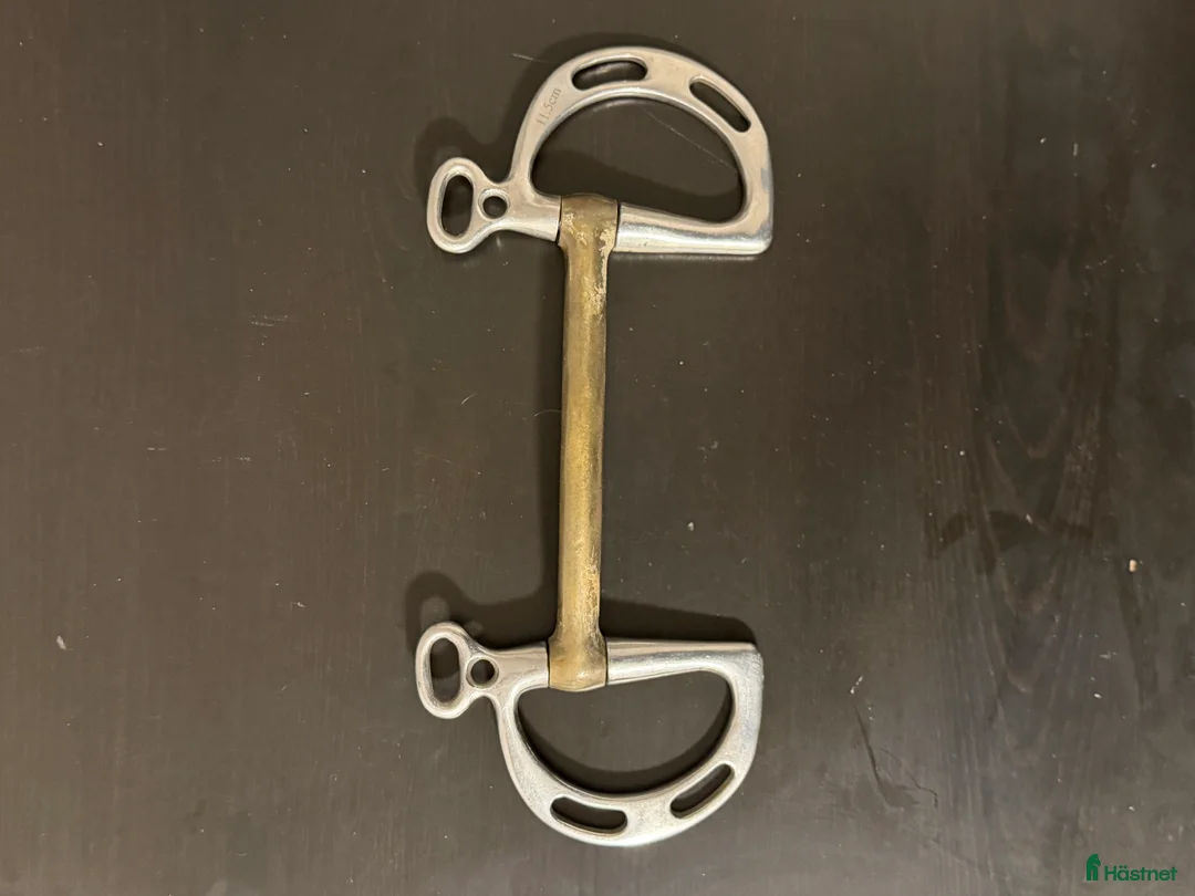 Övrig Hästutrustning hästutrustning till salu: Blandade bett i fint skick – flera modeller i Värmdö - Annons 2