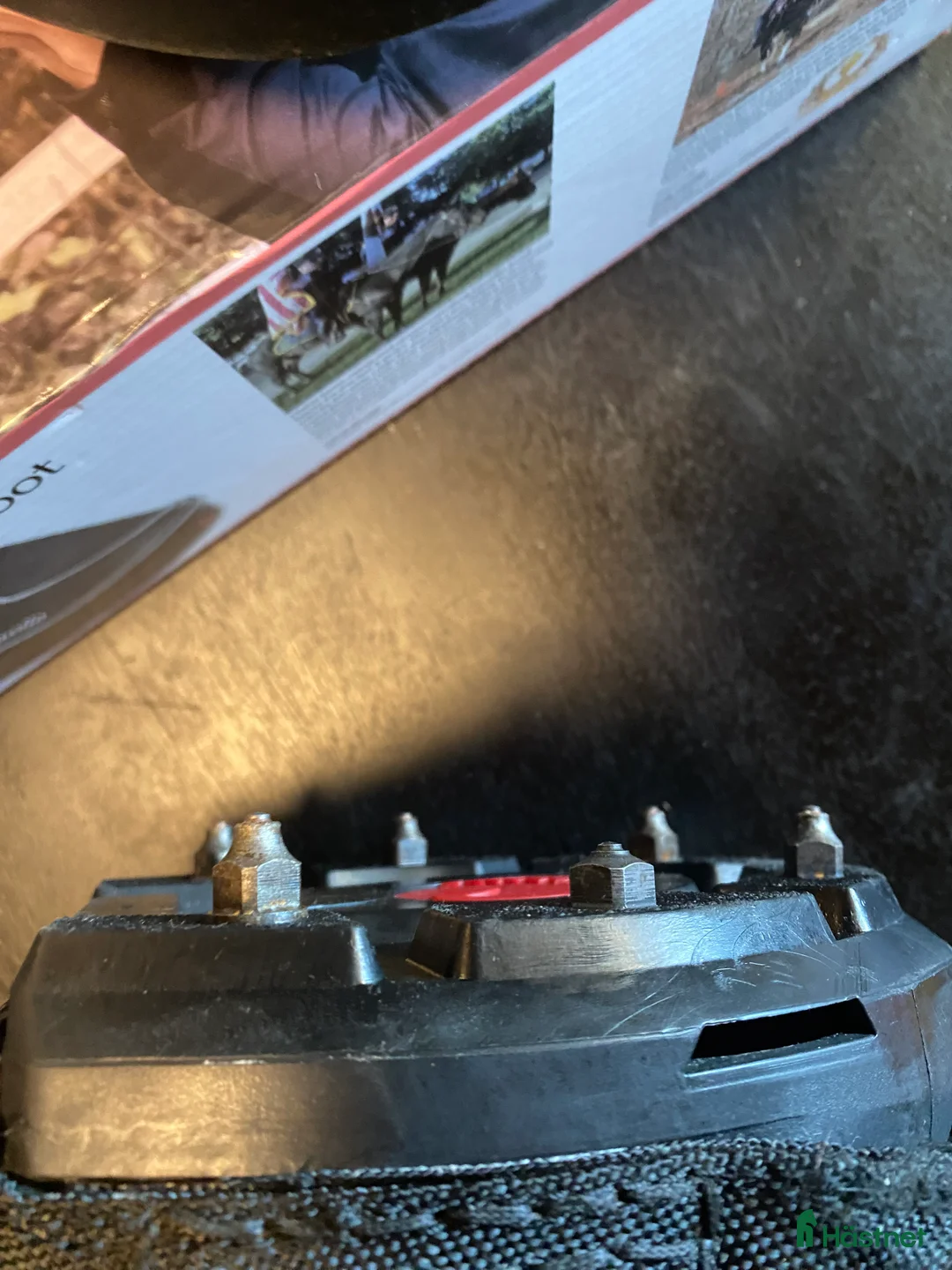 Övrig Hästutrustning hästutrustning till salu: Barfota boots med brodd i bra skick  i Eskilstuna - Annons 3